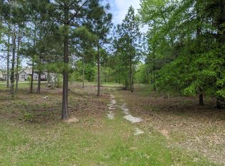 1077 Outrigger Dr, Lincolnton, GA 30817