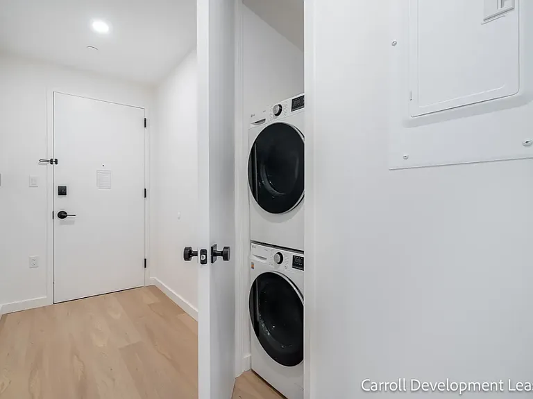 931 Carroll St #1305 — Photo 11