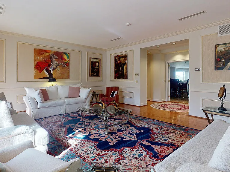 7987 Hollyridge Rd — Photo 46