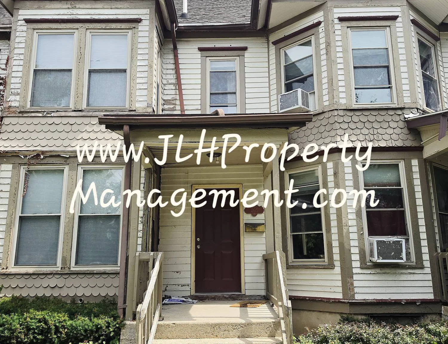 1103 - 1107 South Chicago Avenue — Photo 1