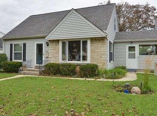 208 E Douglas St, Port Washington, WI 53074