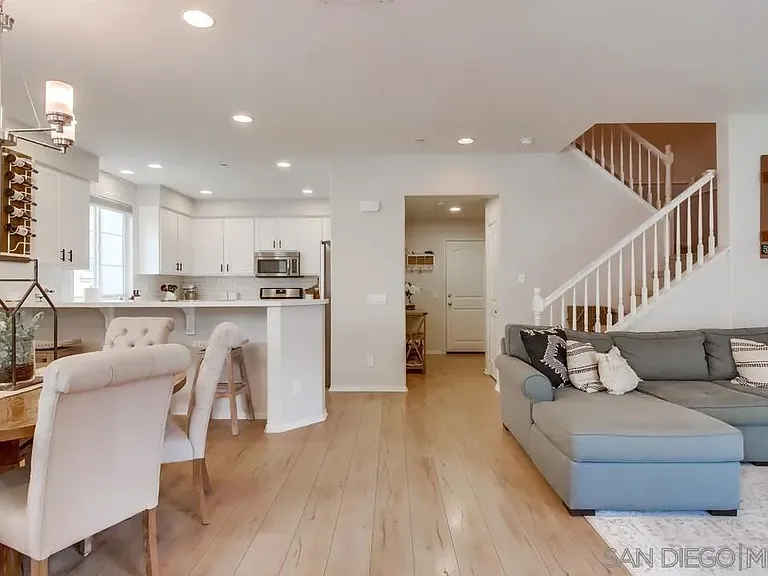 1423 Shearwater St #2 — Photo 15