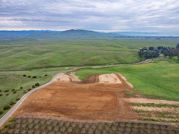 5th image of 12875 Auberry Rd