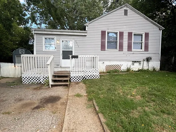 3515 Bergman Ave, Lansing, MI 48910