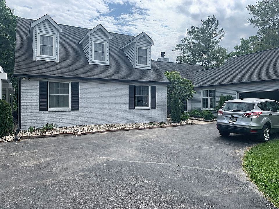2nd image of 9457 Shoal Creek Ln