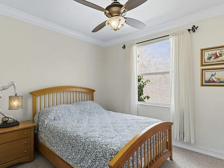 8492 Breezy Oak Way — Photo 15