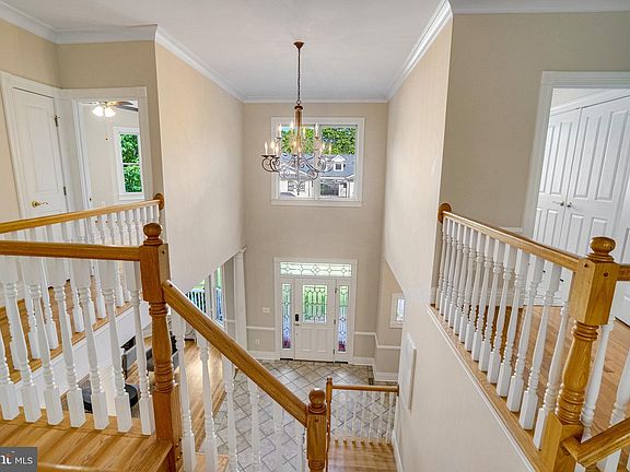 4th image of 2317 Chestnut Hill Ave