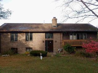 12334 Auburn Rd, Chardon, OH 44024