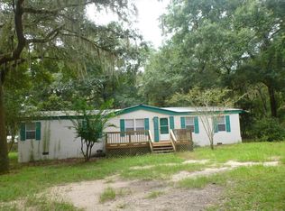 105 Gurnard Ln, Florahome, FL 32140