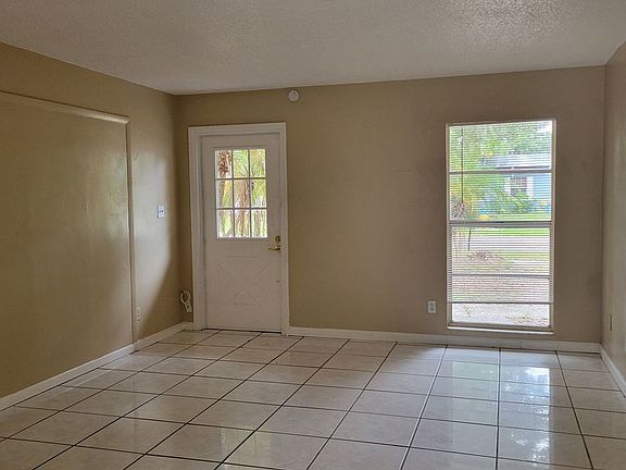 4th image of 3211 Pinellas Pl