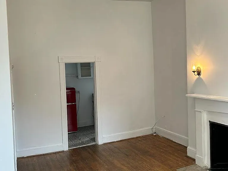 703 Cathedral St #2F — Photo 4