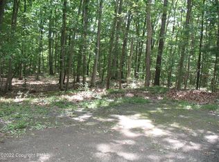 110 Spruce Ln, East Stroudsburg, PA 18301