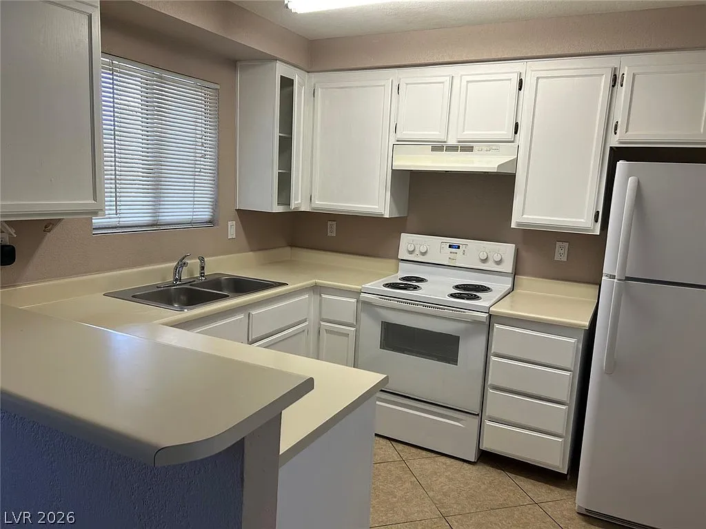 6865 Tamarus St — Photo 3