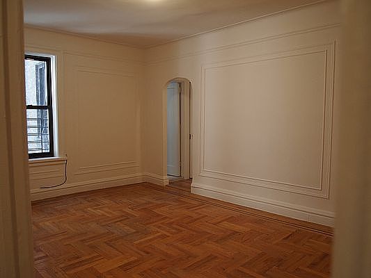 2nd image of 72 Seaman Ave #3G