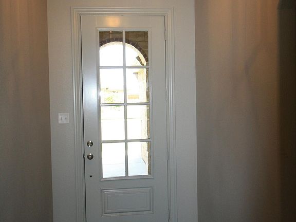 5th image of 616 N 2nd St