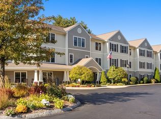 7 Crescent Way UNIT 105, Sturbridge, MA 01518