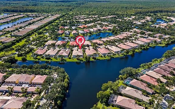 2nd image of 15484 Orlanda Dr