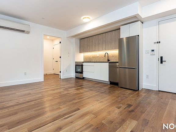 3rd image of 128 Montrose Ave #231