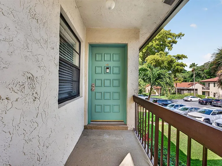 21810 Cypress Cir #26B — Photo 5