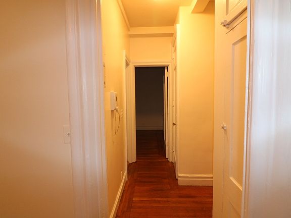 3rd image of 325 W 77th St #1DD
