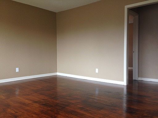 2nd image of 3847 E 60th St