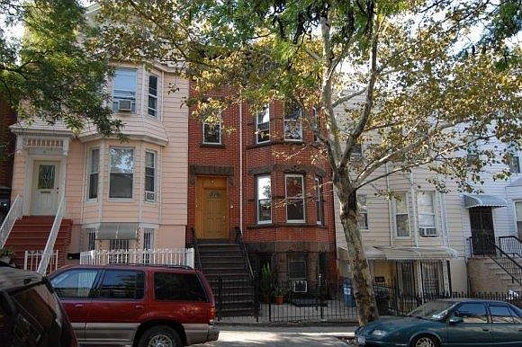 2nd image of 462 48th St