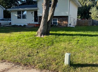 2113 Parkhill Dr, Norwalk, IA 50211