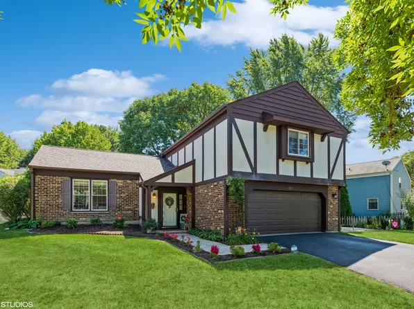 454 Waterbury Ct, Naperville, IL 60565