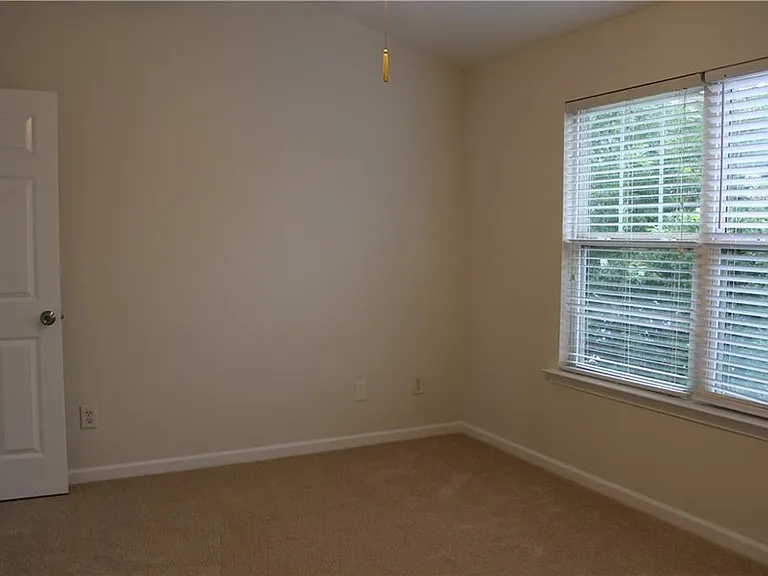 2059 Liberty Ct NW — Photo 13