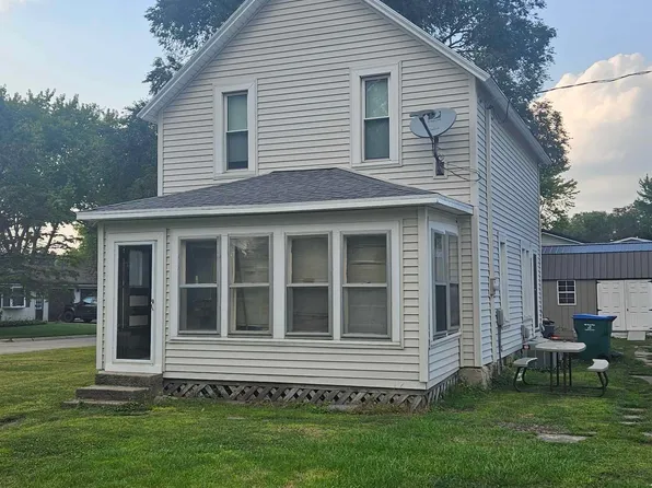 627 Richardson Dr, Webster City, IA 50595