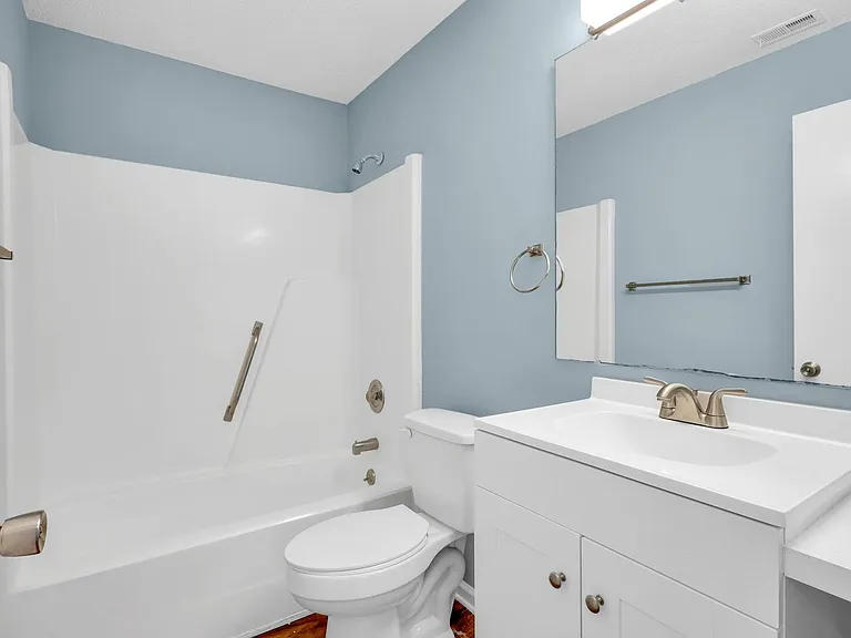 120 Stockbridge Dr — Photo 15