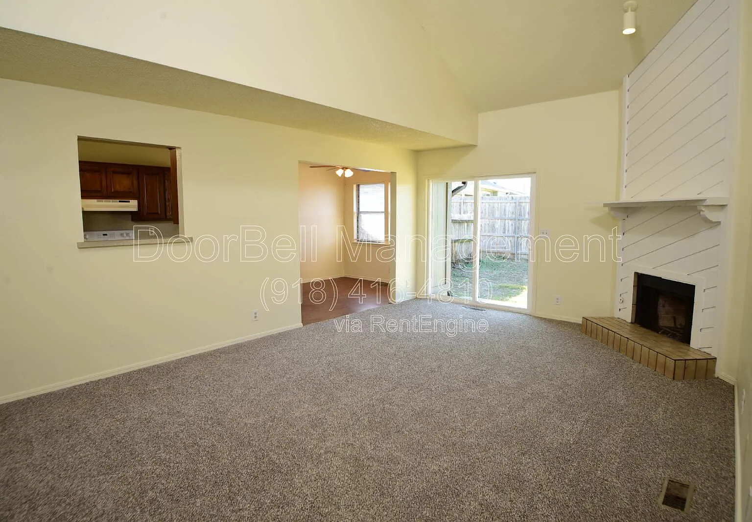 3 bed, 2.0 bath, 1461 sqft, $1,445 — Photo 4