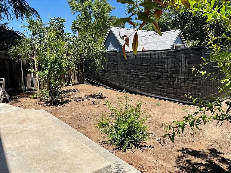 5820 Calvin Ave — Photo 18