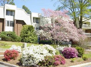 710 Whitney Ln, Chapel Hill, NC 27516