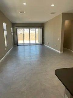 4 bed, 2.0 bath, 1919 sqft, $2,080 — Photo 4