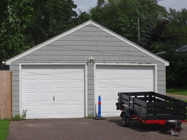 2nd image of 2444 16th Ave E
