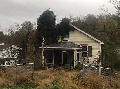 2nd image of 727 Braznell Rd
