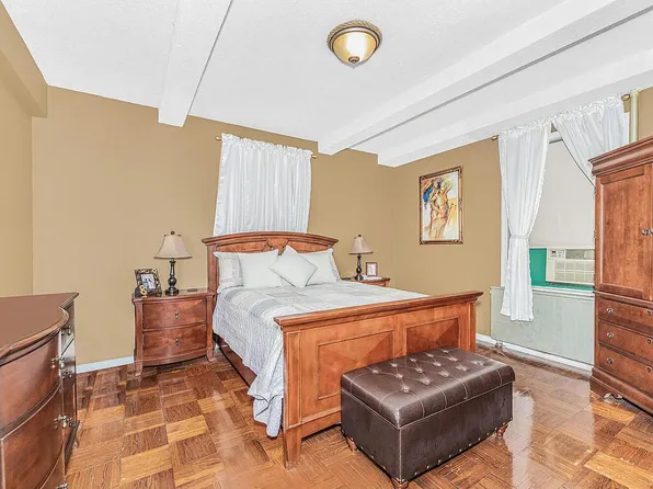 1530 Archer Rd, Bronx, NY 10462