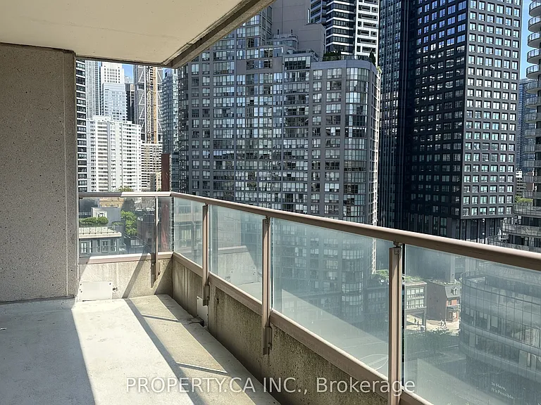 909 Bay St #1508 — Photo 15