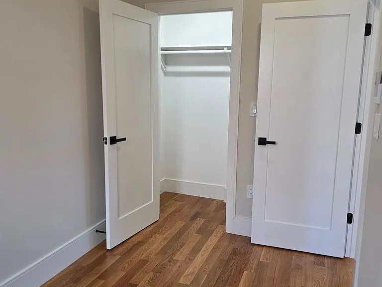 18D Winchester St #2D — Photo 3