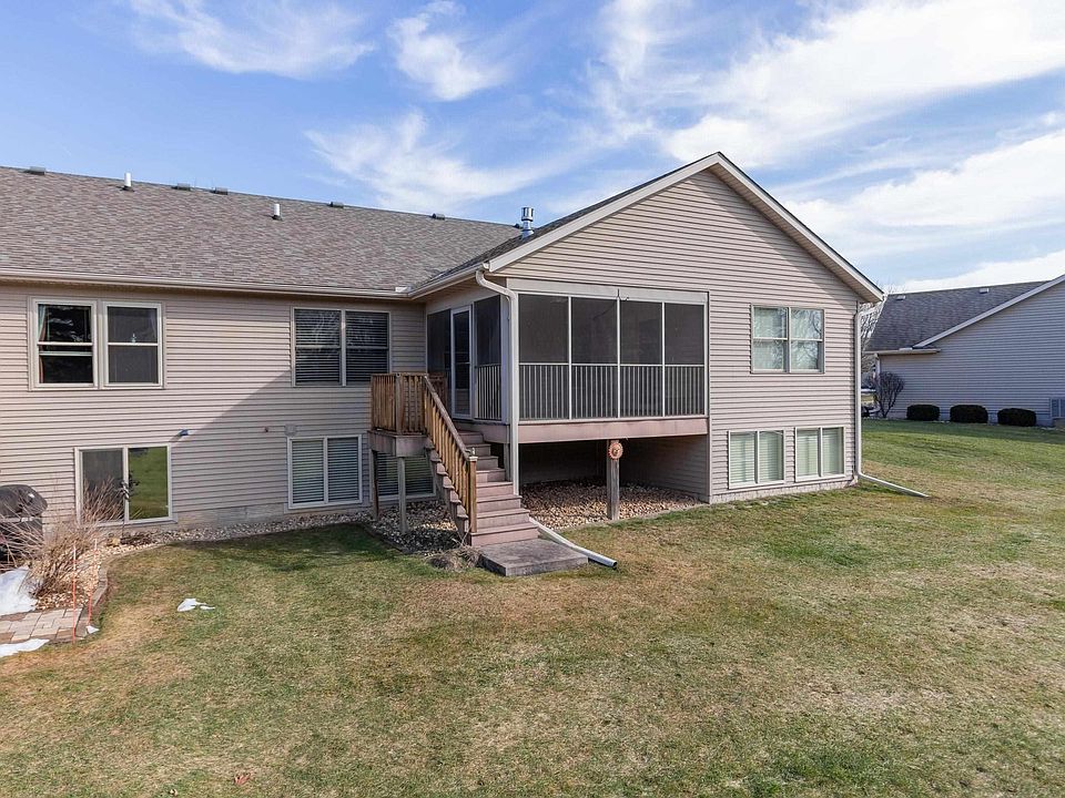 808 Hartz Ct, Leclaire, IA 52753 Zillow