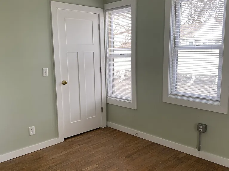 807 College Ave NE #307B — Photo 6