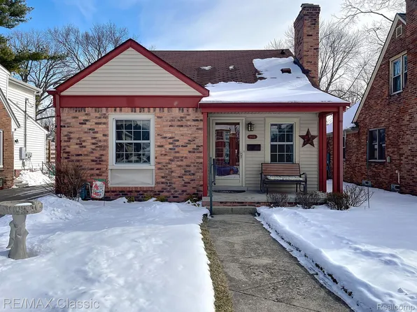 9924 Melrose St, Livonia, MI 48150