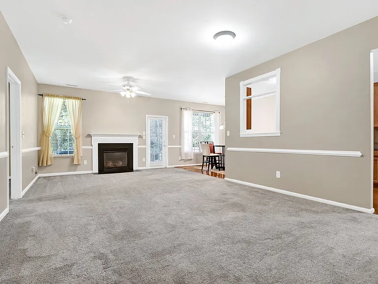 412 Cline Falls Dr — Photo 3