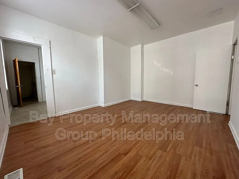341 W Girard Ave #COMMERCIAL — Photo 14