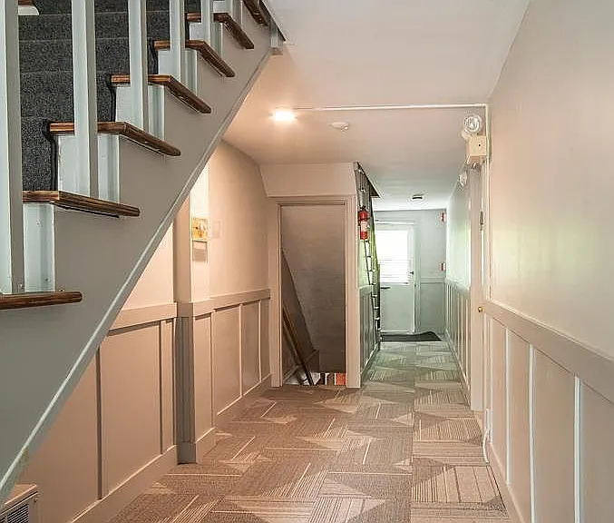 134 South St #8 — Photo 2
