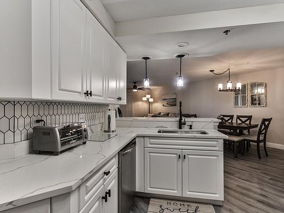 3rd image of 5300 S Atlantic Ave APT 11502