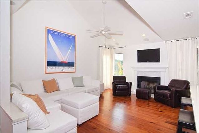 1st image of 56 Kensington Ln