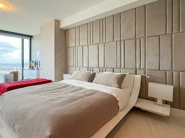 18555 Collins Ave #5203 — Photo 10
