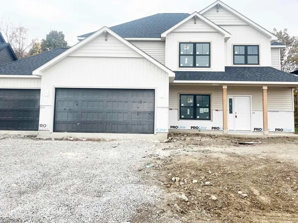 1413 Arthur Heights Dr, Fort Wayne, IN 46818